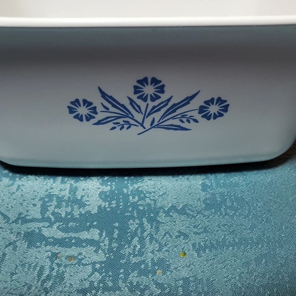 CORNING WARE P-4-B-1 Blue Cornflower Cookware, 1 1/2 Qt Loaf Pan made in…